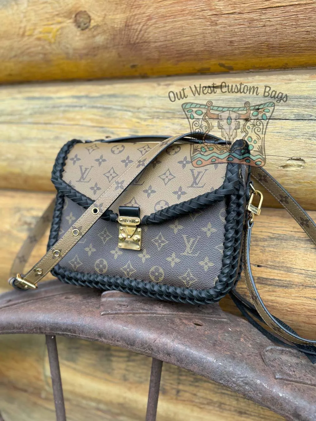Out West Pochette Métis Fringeless Revamped Crossbody