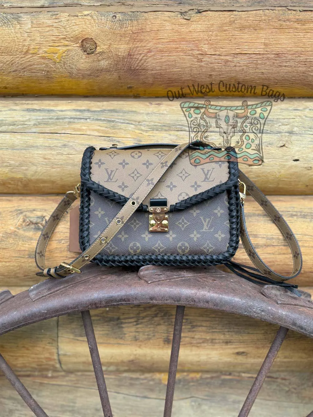 Out West Pochette Métis Fringeless Revamped Crossbody