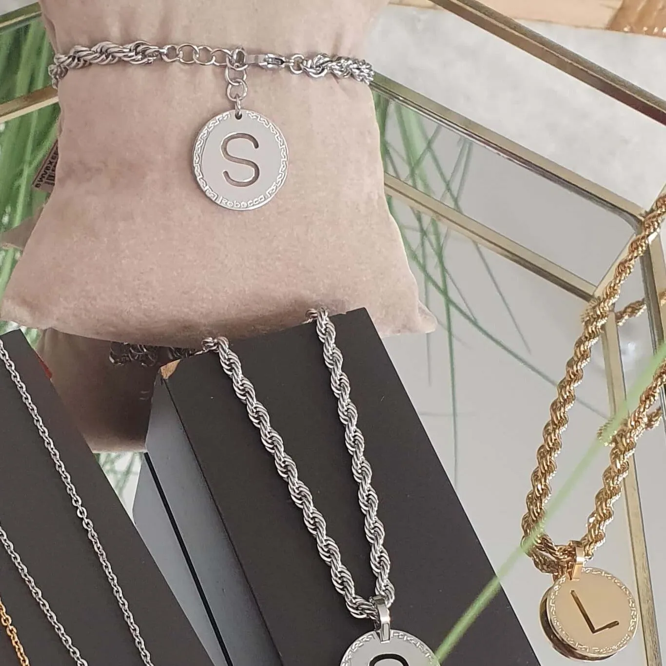 Rebecca My World Gold Large Initial & Twisted Rope Chain Necklace