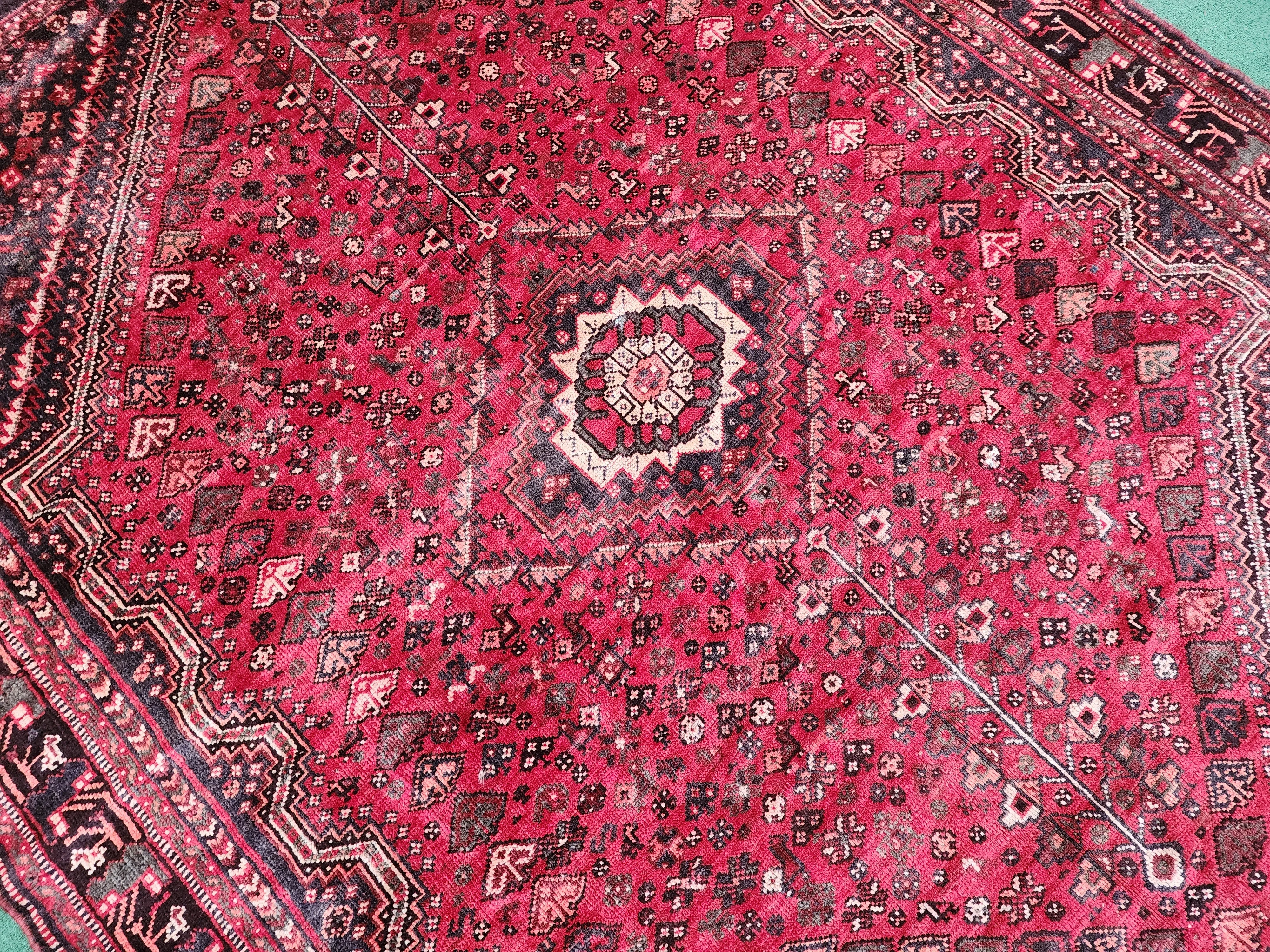 Red Persian Shiraz Rug, 9'6''x7'2''