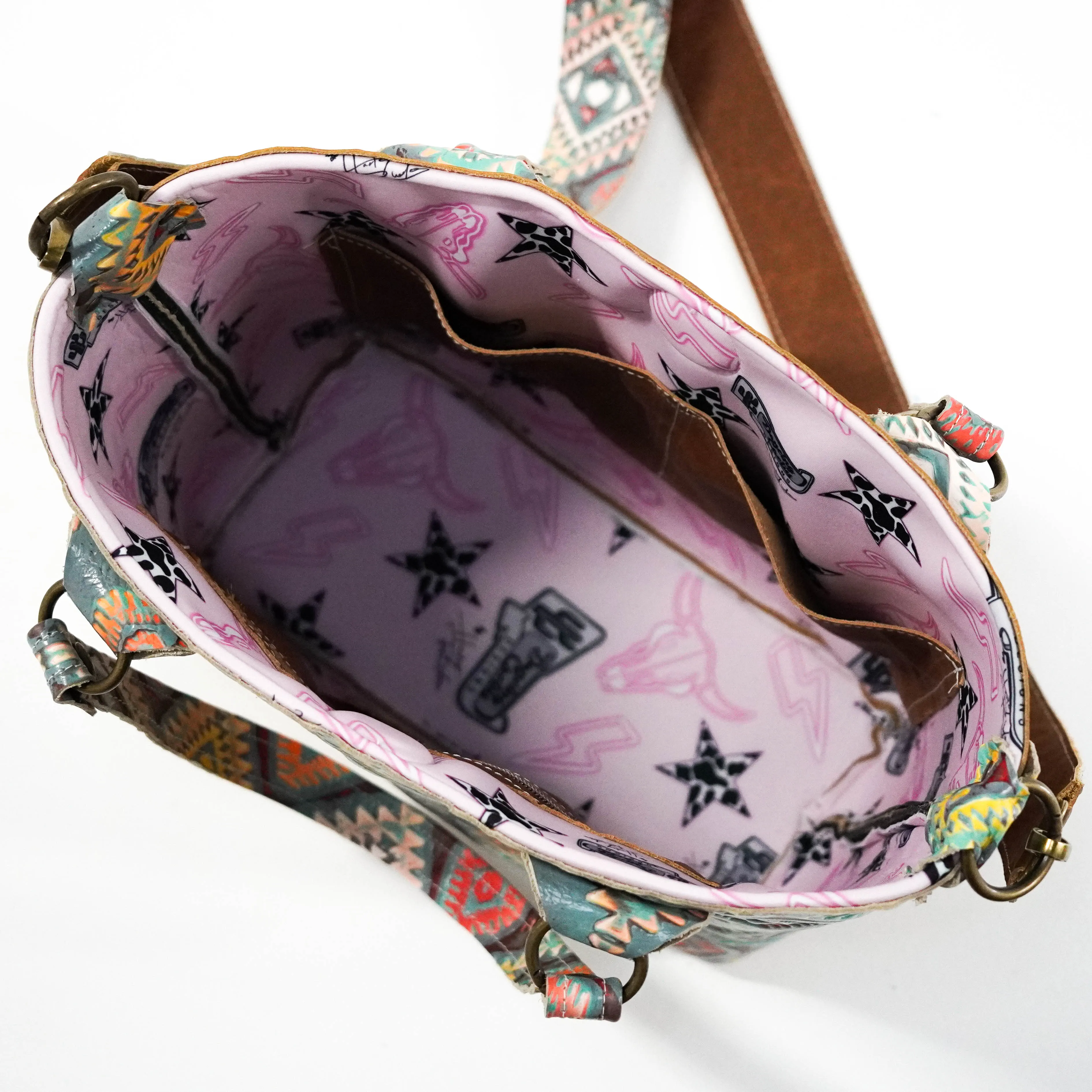 Taylor - No Hide w/ Rainbow Aztec