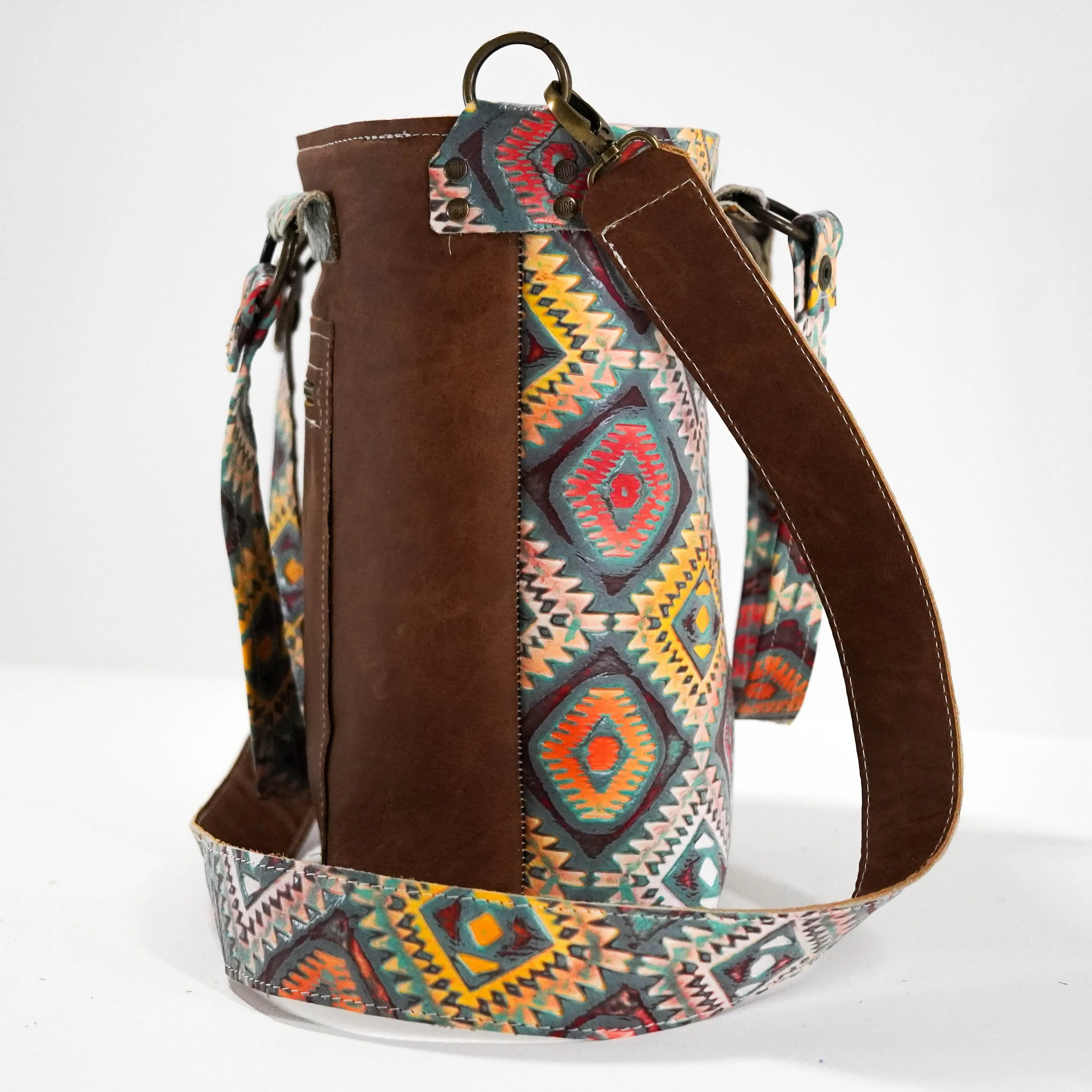 Taylor - No Hide w/ Rainbow Aztec
