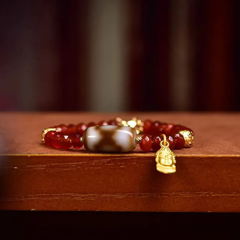 Tibetan Three-Eyed Dzi Agate Bracelet