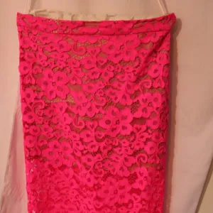 Trina Turk Bretta Pink Lace Skirt