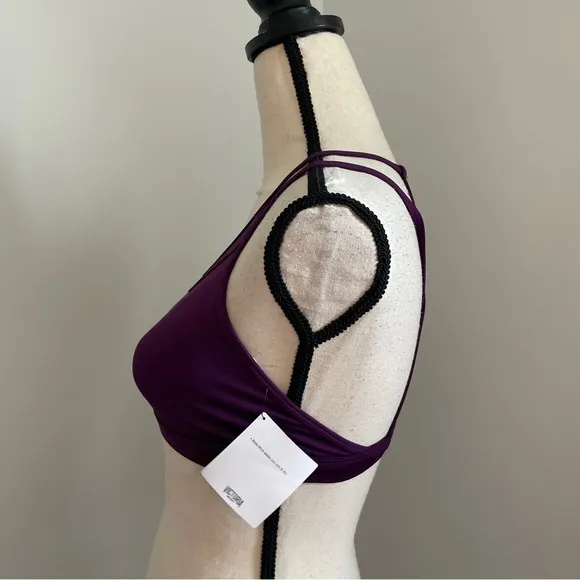 Victoria's Secret Sport Purple Sports Bra Mesh V Strap Caged Back size Small NEW