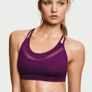 Victoria's Secret Sport Purple Sports Bra Mesh V Strap Caged Back size Small NEW