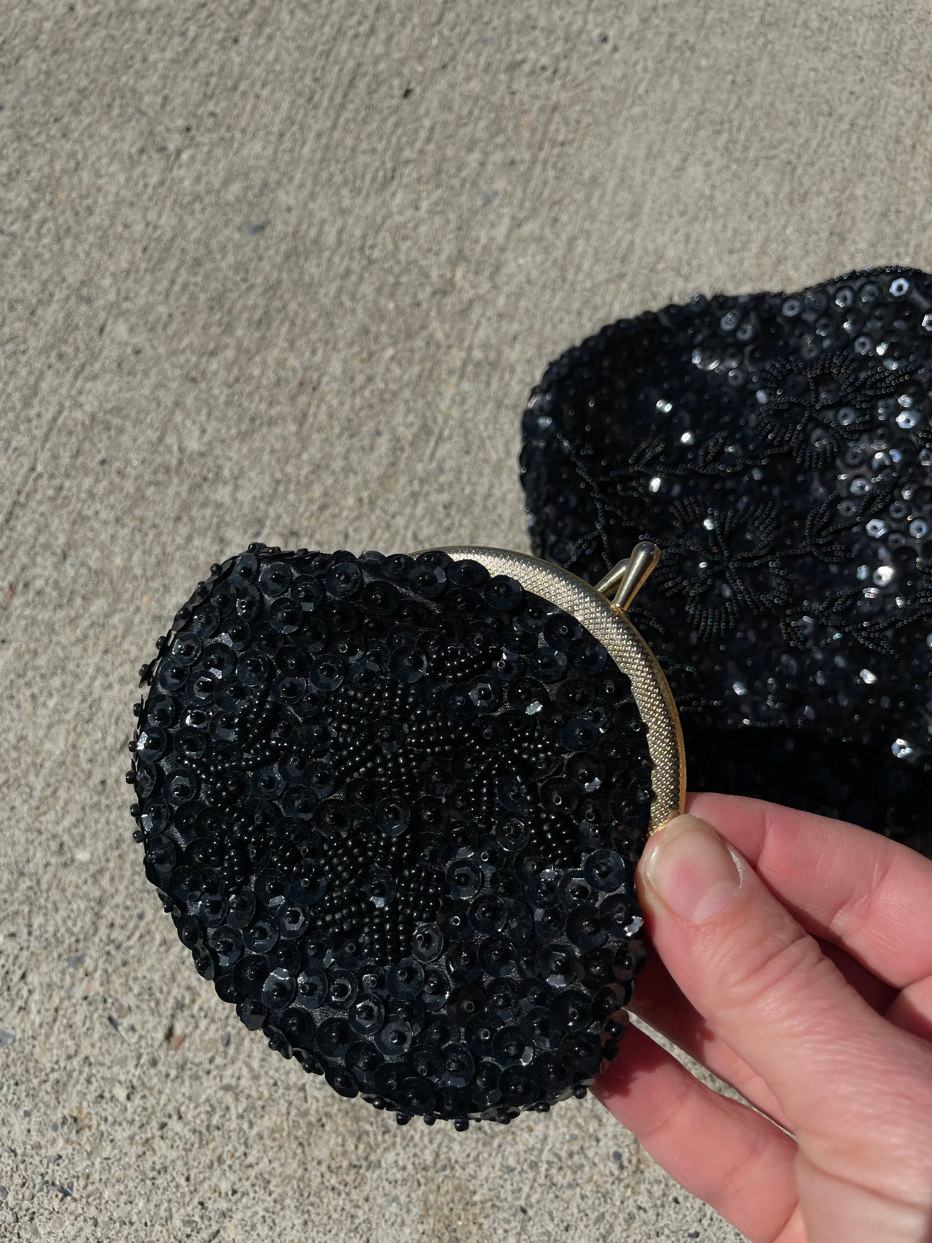 Vintage Black Beaded Purse with Flower Design
