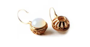 Vintage looking earrings- rose gold romantic jewelry