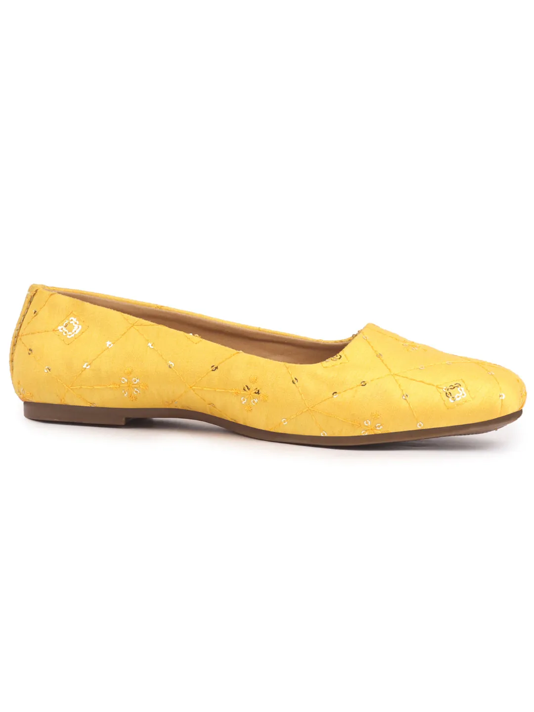 Women Ethnic Embroidered Design Handcrafted Juttis For Mehendi & Haldi|Premium Fabric Wedding Festive Slip ons Mojaris |Soft Cushioned Insole
