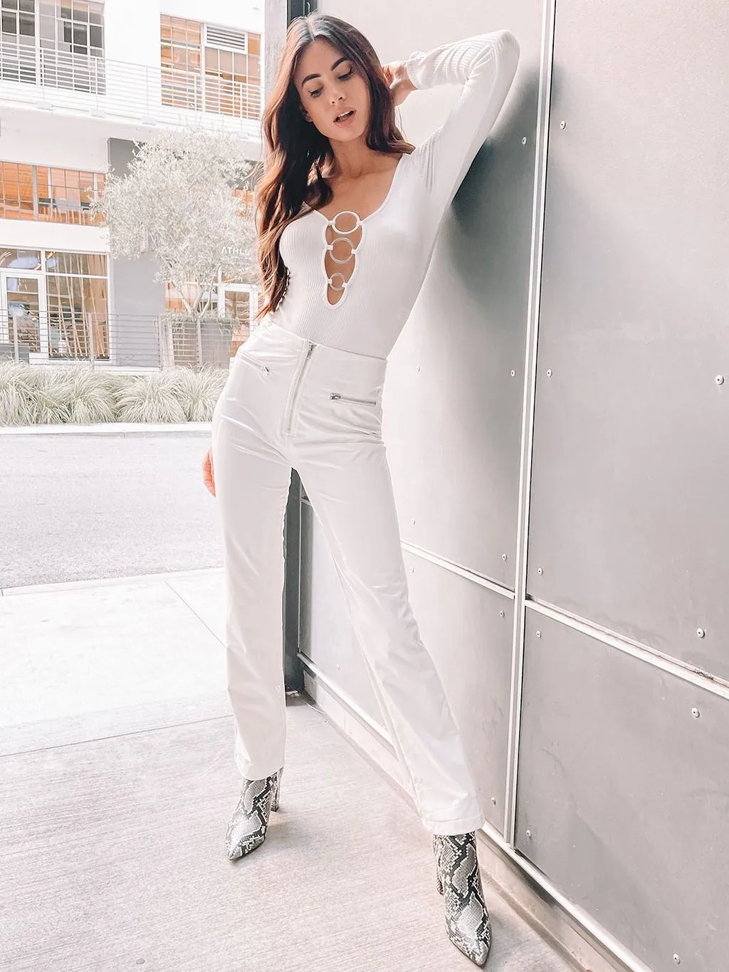 WOMEN'S PU ZIPPER CLOSURE PANTS